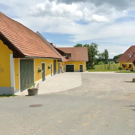 Privat bolig Weingut Primus Suedsteiermark Spielfeld