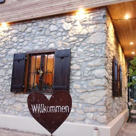 Weingut Primus Suedsteiermark Privat bolig Spielfeld