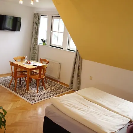 Weingut Primus Suedsteiermark Spielfeld