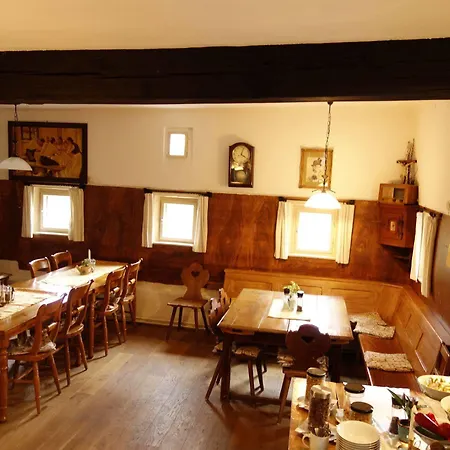 Weingut Primus Suedsteiermark Spielfeld